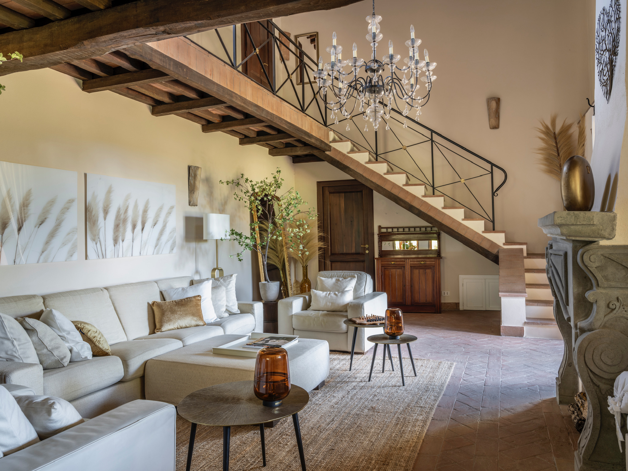 La-Collina-d'Or-mainhouse-loft