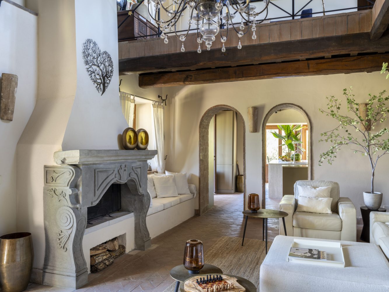 La-Collina-d'Oro-fireplace